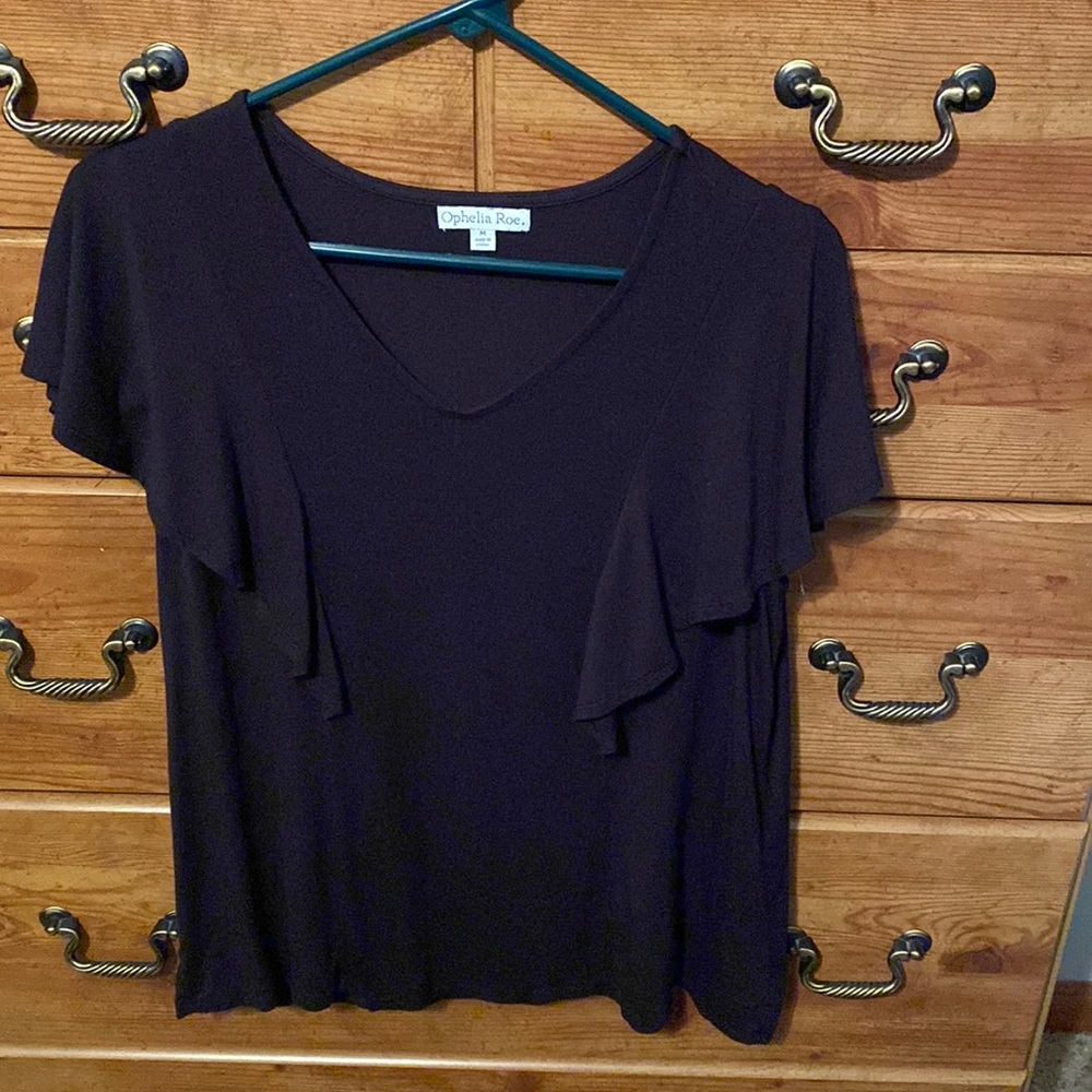 Womens riffle detail top size M